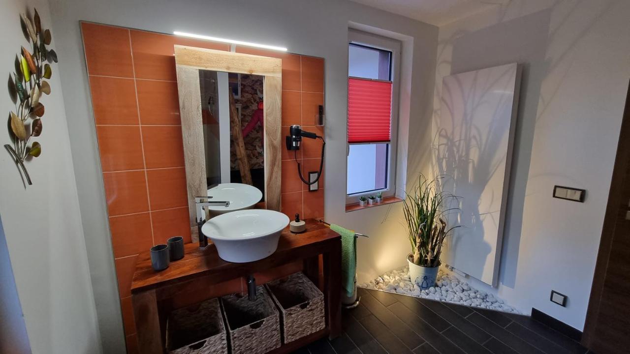 Ferienhaus Rehblick - Direkt In Der Natur, Mit Lesezimmer Und Zwei Terrassen Friedrichroda Exterior photo